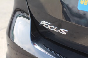 FORD FOCUS TITANIUM - 2740 - 33