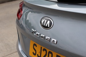 KIA XCEED 3 1.0T (ULEZ)  - 2714 - 26