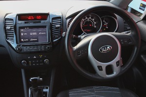 KIA VENGA 