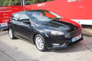 FORD FOCUS TITANIUM - 2740 - 1