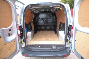 FORD TRANSIT COURIER LIMITED TDCI - 2876 - 24