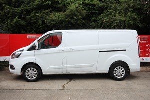 FORD TRANSIT CUSTOM 320 LIMITED P/V ECOBLUE - 2640 - 14