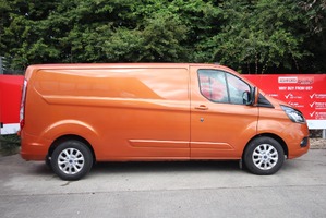 FORD TRANSIT CUSTOM 300 LIMITED P/V ECOBLUE - 2646 - 3