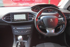 PEUGEOT 308 PURETECH S/S ALLURE - 2733 - 18